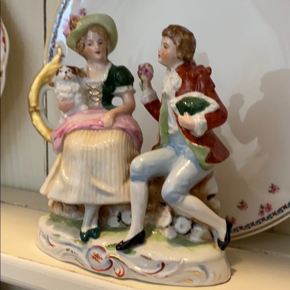 Romantic vintage German porcelain figurines 5 1/2” Tall